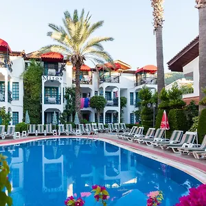 Mitos Aparthotel